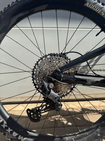 Giant Trance 29