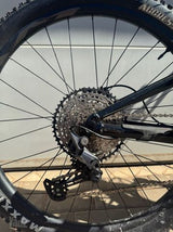 Giant Trance 29