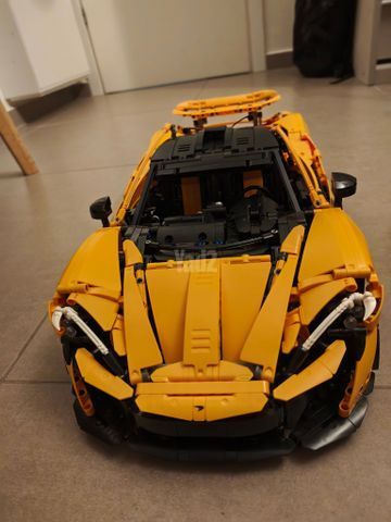 מקלארן P1 לגו ענק Lego