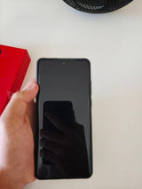 OnePlus 12 במצב חדש