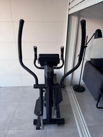 אליפטיקל Hi tec e80