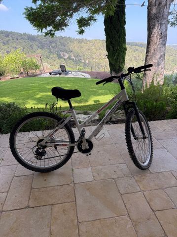 אופנים evoke small