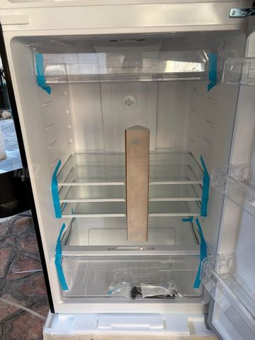מקרר חדש