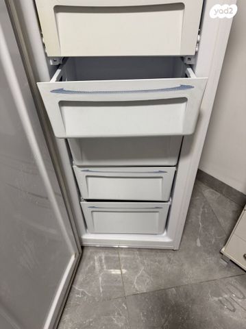 מקפיא עומד