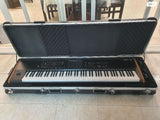 אורגן  Korg Kronos 2, R-H3