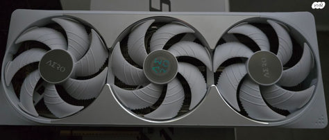 GIGABYTE RTX 5080 AERO OC SFF