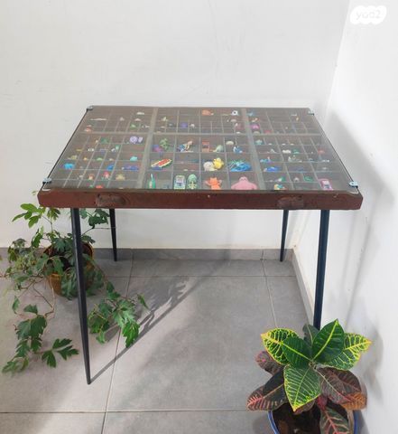 שולחן מגירת דפוס וינטג'