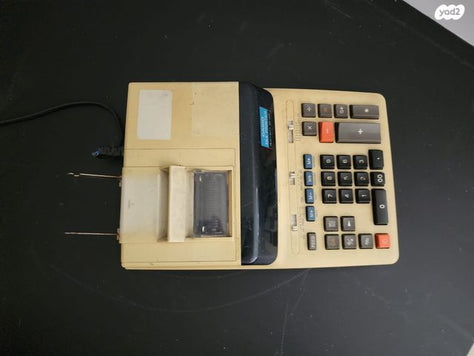 2 מכונת חישוב Casio