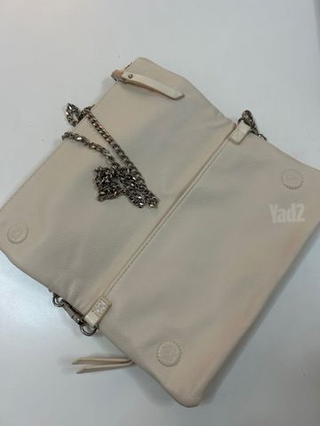 תיקים של Steve Madden