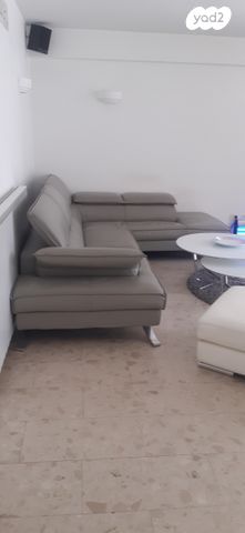 סלון פינתי מעור כולל הדום