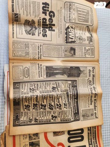 עיתון משנת 1977.