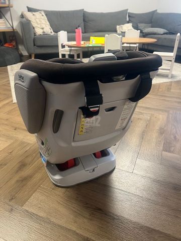 מושבי בטיחותBritax ClickTight