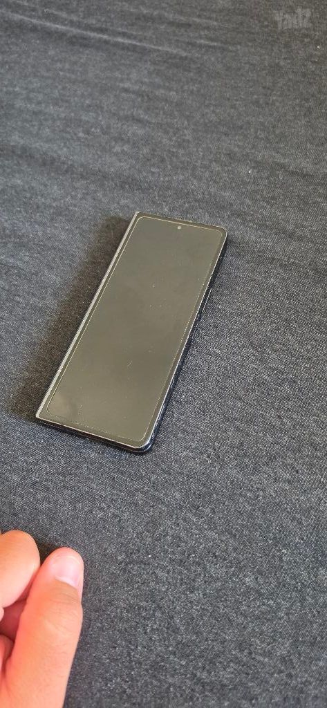 Samsung Galaxy Z Fold 5