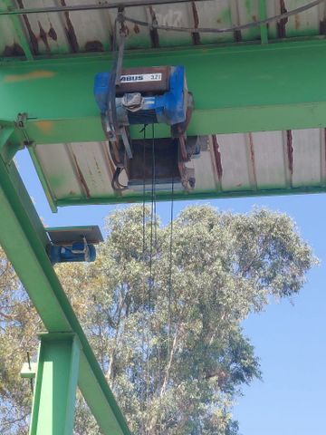 עגורן למכירה
