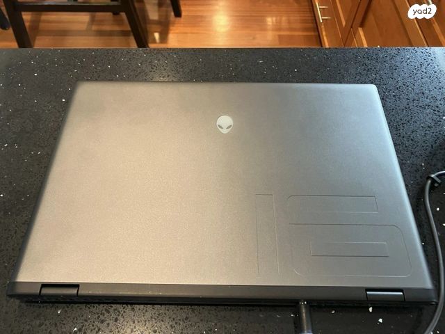 Alienware M16 R2