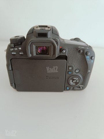 מצלמת Canon EOS 77D.