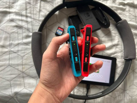 Nintendo switch עם שלוש משחקים