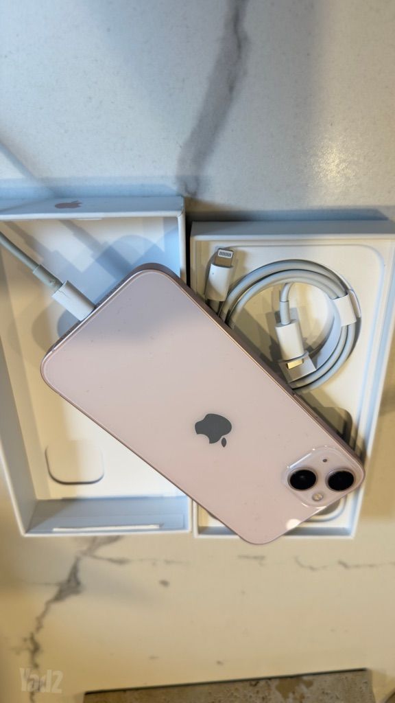 iPhone 13 128GB pink
