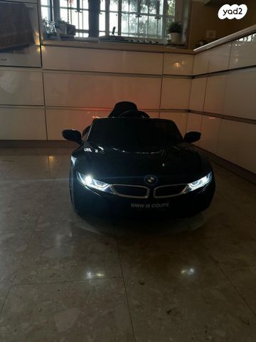 Bmv i18 coupe