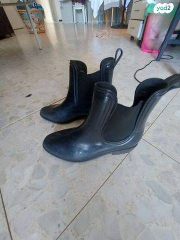 מגוון נעלי ילדים