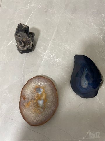 אבני חן וקריסטלים טבעיים