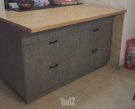 אי וכסאות
