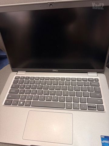 Latitude 5440 Dell דל