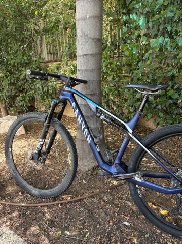 Canyon lux cf 7 carbon