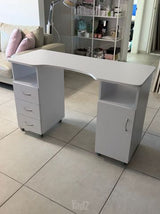 שולחן מניקור