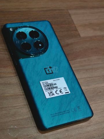OnePlus 12 - 16GB+512GB