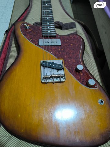 Bunting Melody Queen T