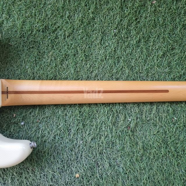 Fender stratocaster יפנית
