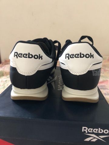 נעלי Reebok לגברים