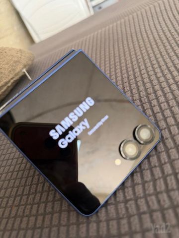 Samsung Galaxy Z Flip 7