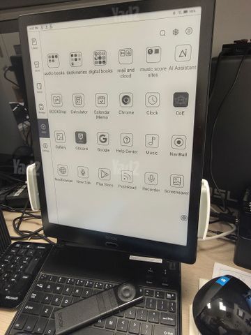 קורא ספרים ONYX Max Lumi 2