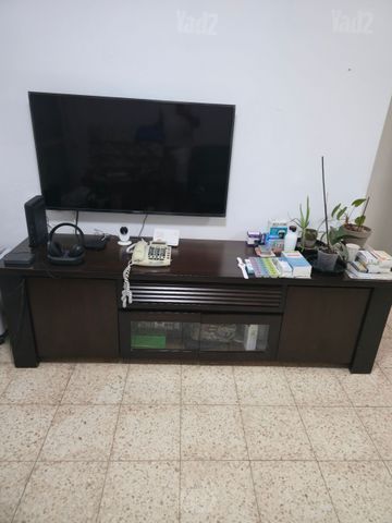 ריהוט ומקרר
