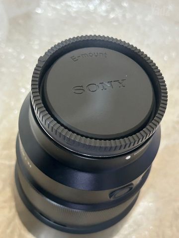 עדשה 85 קבועה של סוני
