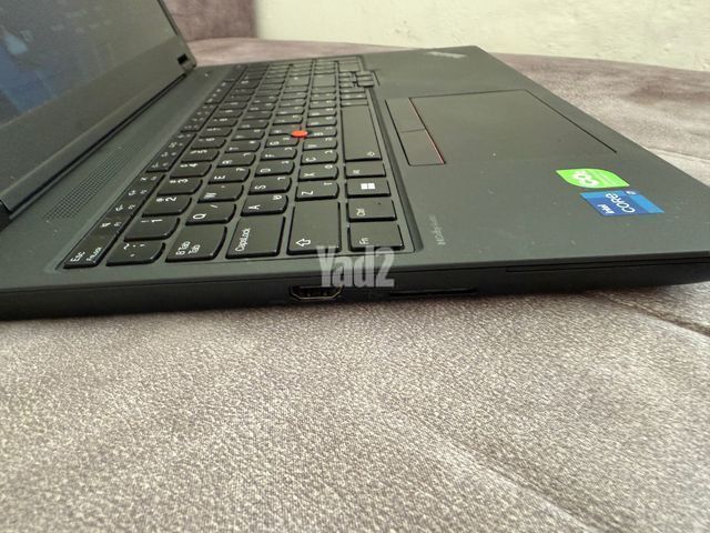 Lenovo ThinkPad P16v Gen 1