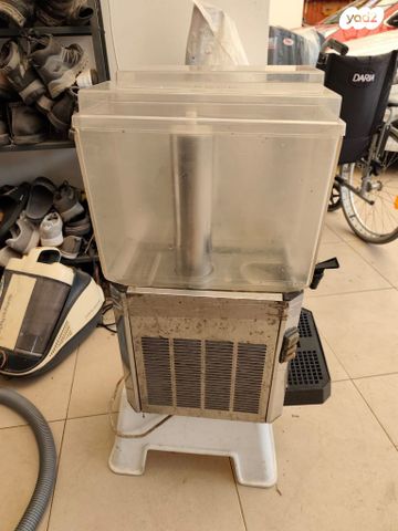מכונת מיצים