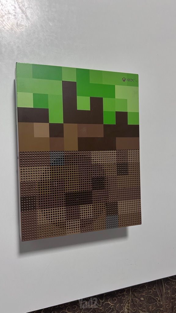 Xbox One S Minecraft Edition