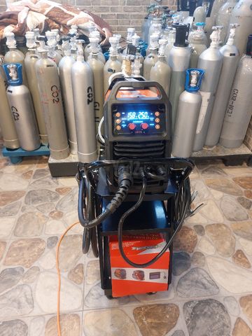 רתכת CO2