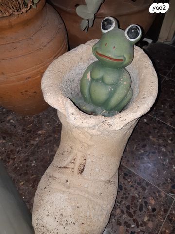 נעל ענקית לעציץ ועוד