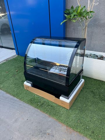 מקרר תצוגה
