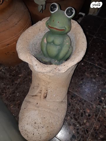 נעל ענקית לעציץ ועוד